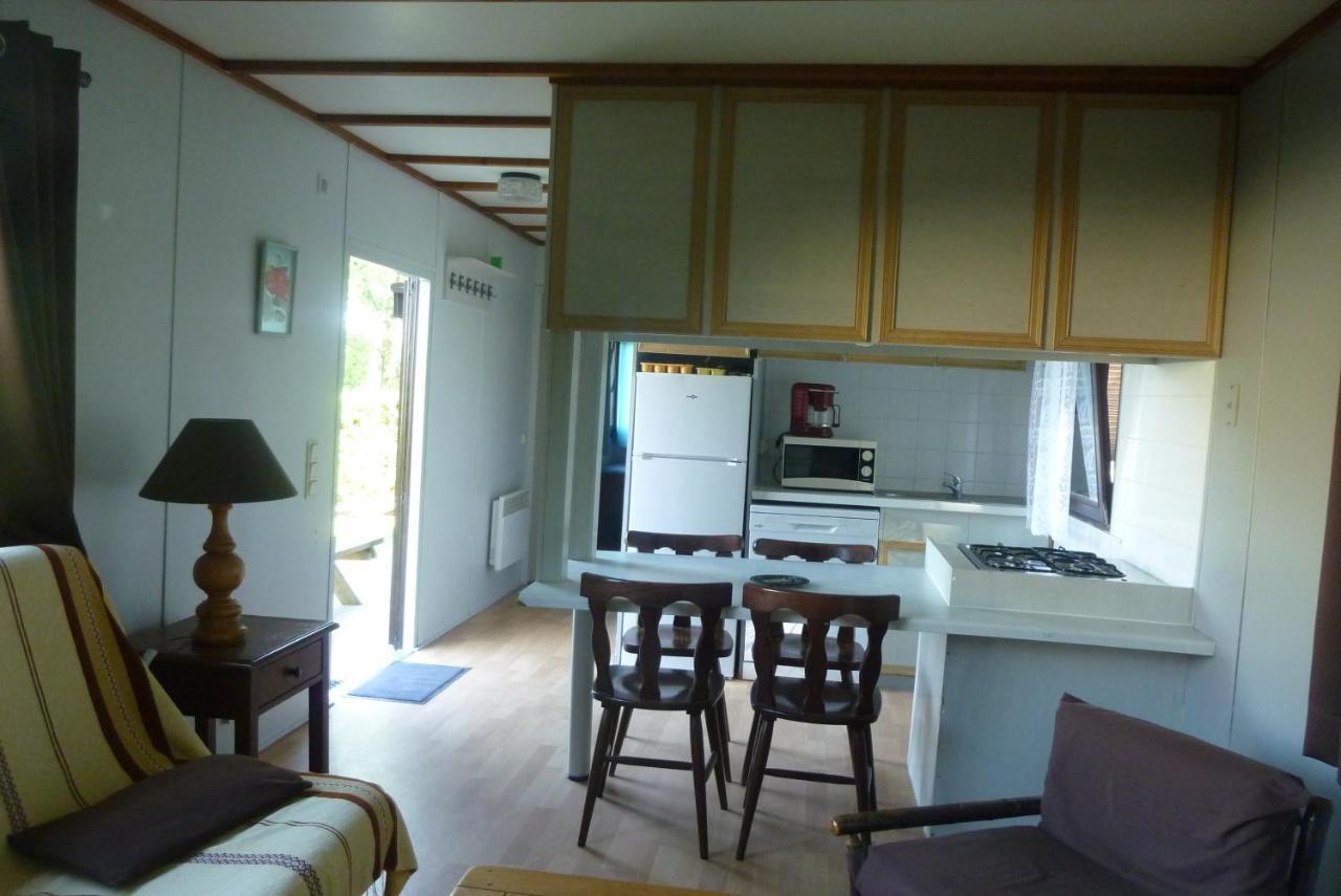 3 Gites - Relais Du Saussay In Pertheville Ners Экстерьер фото